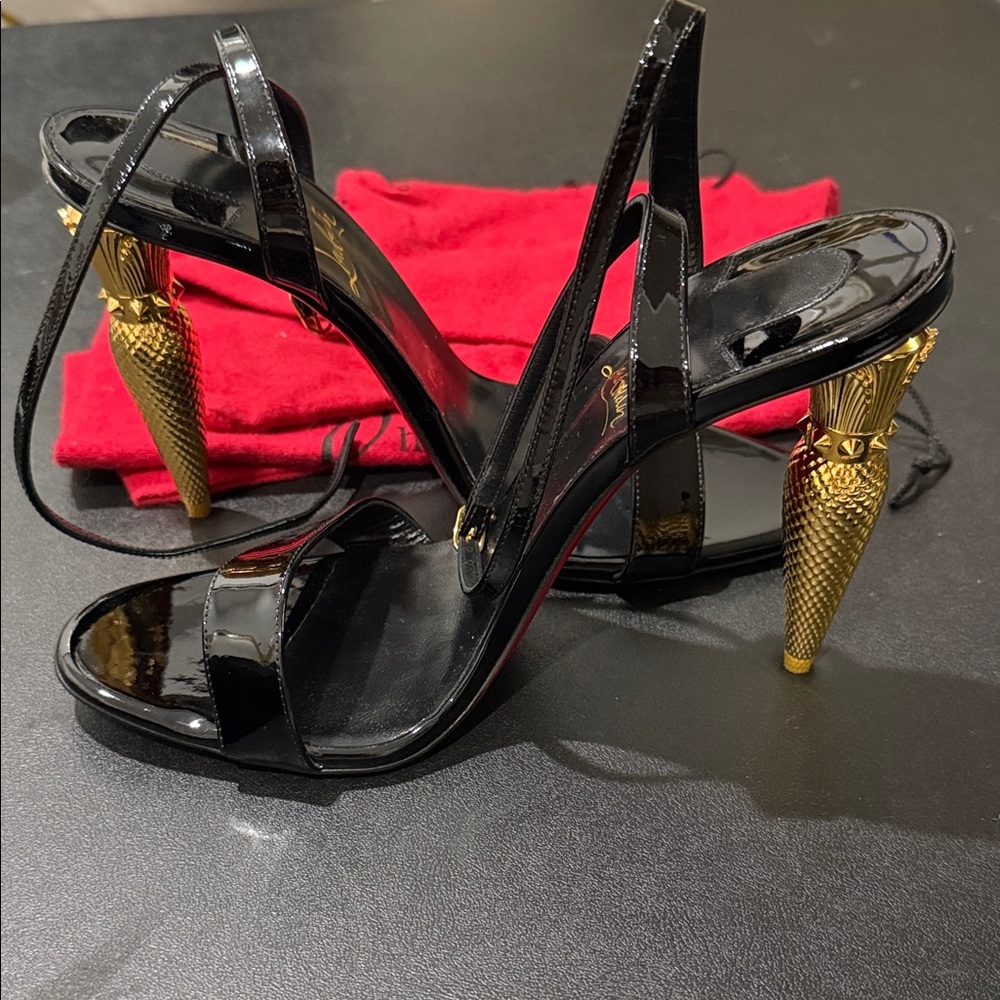 Christian Louboutin Black and Gold Women's Heels sz 39 brand new